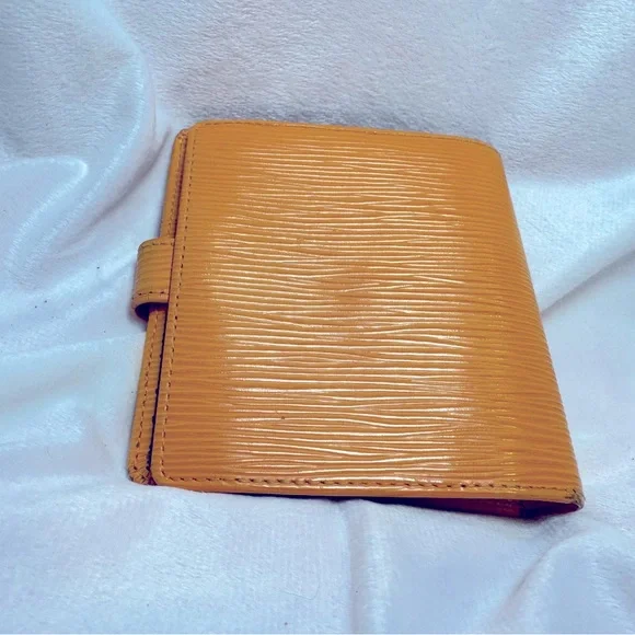 Louis Vuitton Orange Epi Leather Bifold Wallet – Vintage - Picture 2 of 13